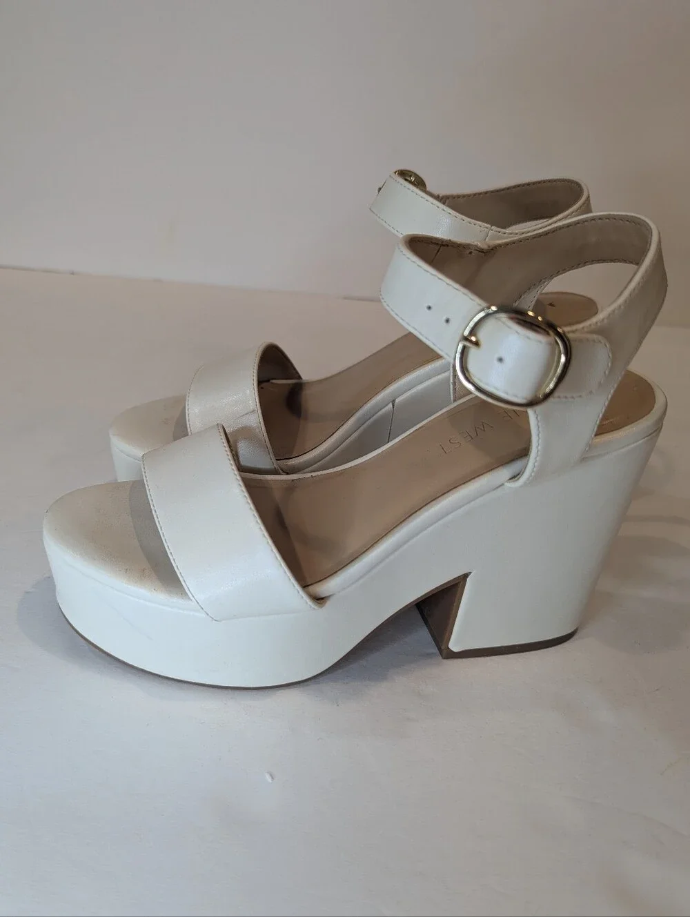Nine West Off White Chunky Block Platform Heels Sandal Size 5.5